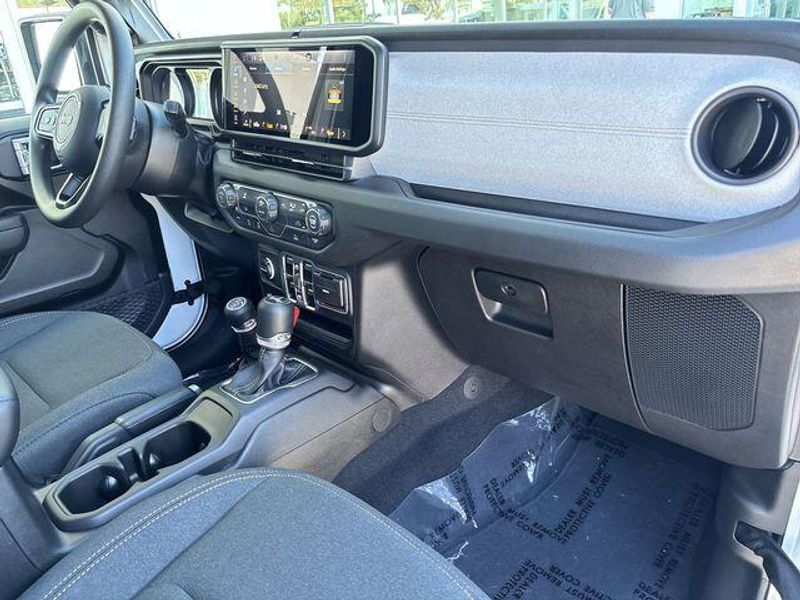 New 2026 Jeep Wrangler 4-door SportImage 13