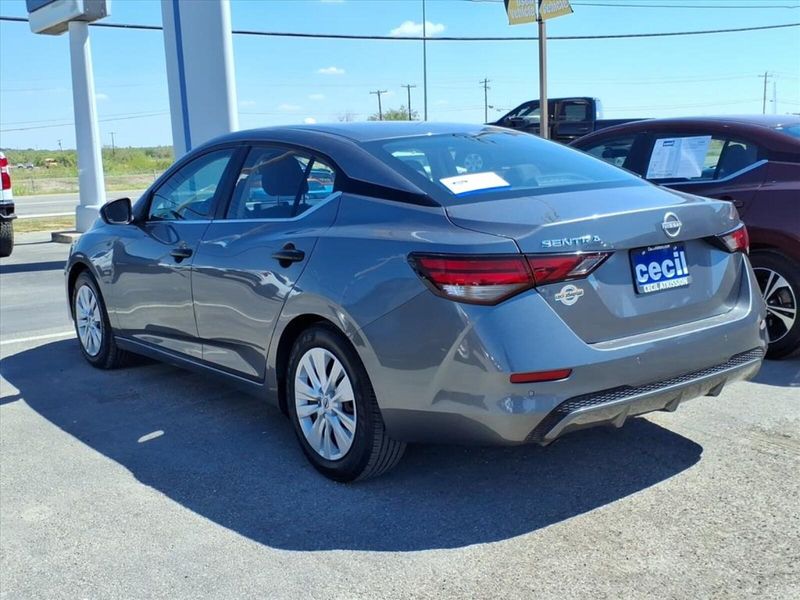 2024 Nissan Sentra S photo 5