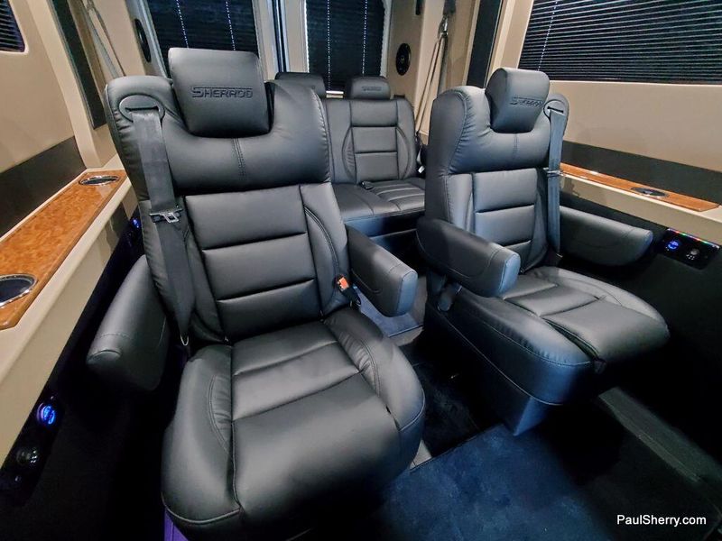 New 2024 RAM Promaster 2500 Slt+ Window Van High Roof 159