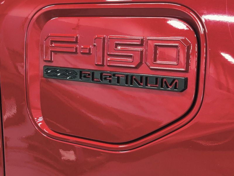 2022 Ford F-150 Lightning Platinum 4WD SuperCrewImage 4