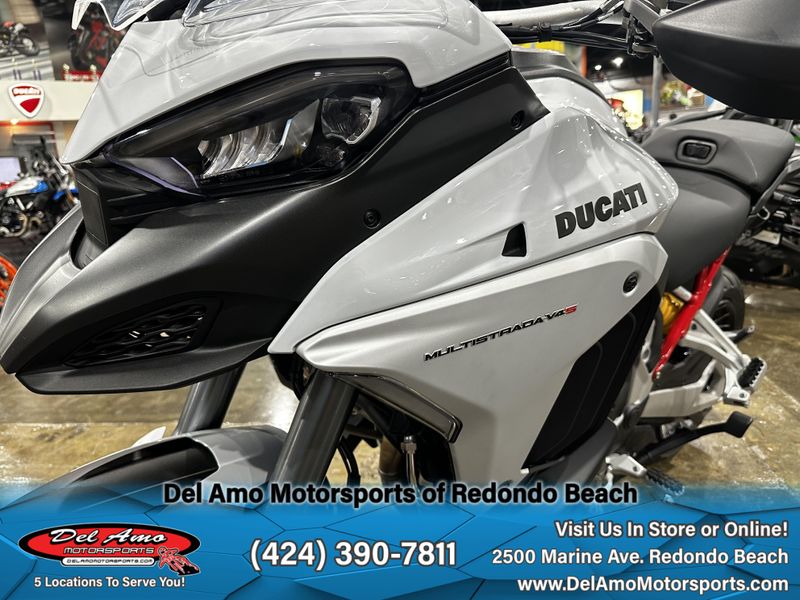 2023 Ducati MULTISTRADA V4 S  in a ICEBERG WHITE exterior color. Del Amo Motorsports of Redondo Beach (424) 304-1660 delamomotorsports.com 