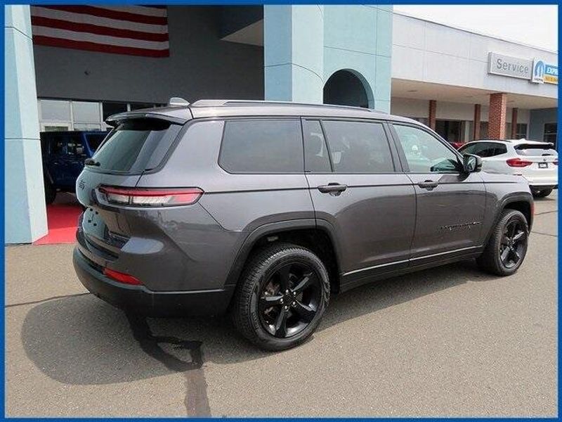 Used 2022 Jeep Grand Cherokee L LimitedImage 7