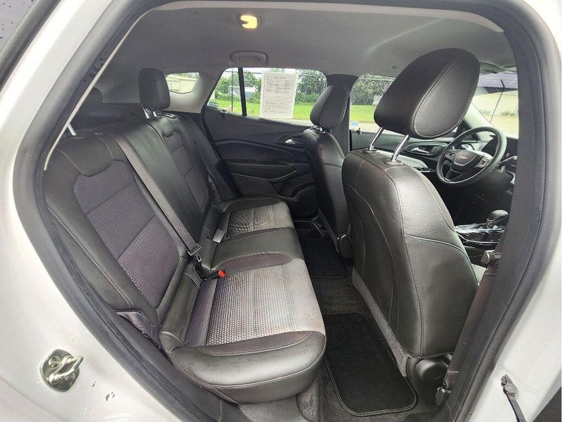 Used 2024 Chevrolet Trax LT