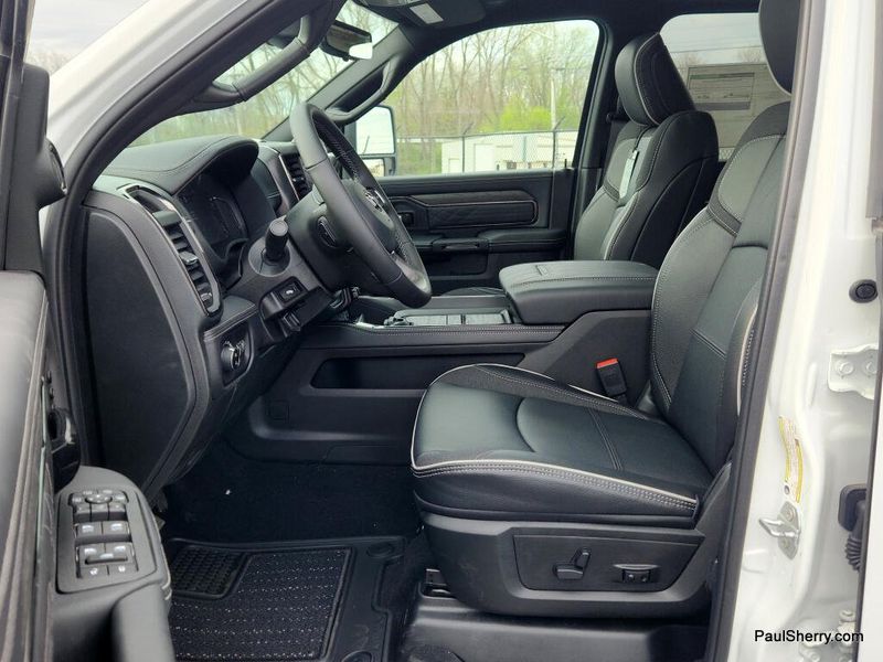 New 2026 RAM 2500 Limited Crew Cab 4x4 6'4' Box