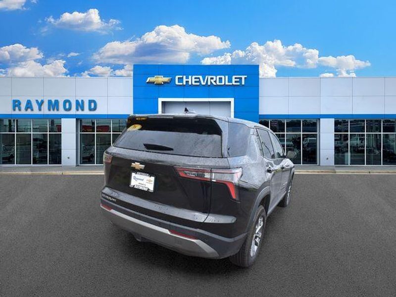 Used 2026 Chevrolet Equinox LTImage 4