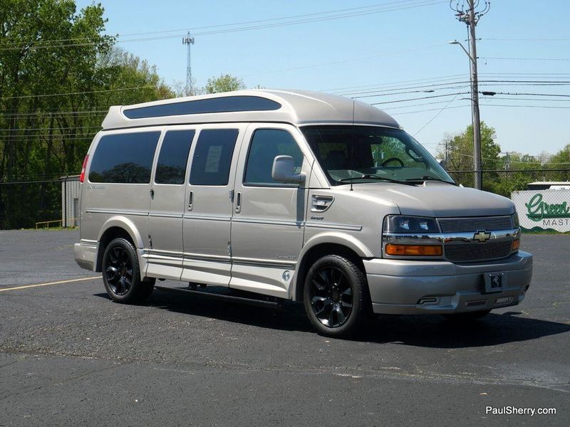 2023 Chevrolet Express Cargo Image 12