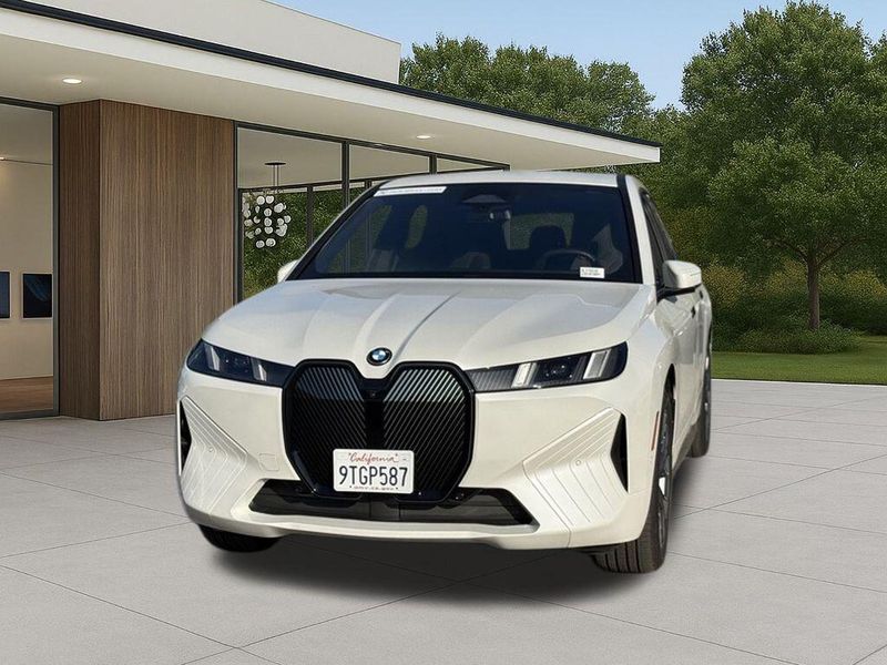 Used 2026 BMW iX xDrive45Image 3