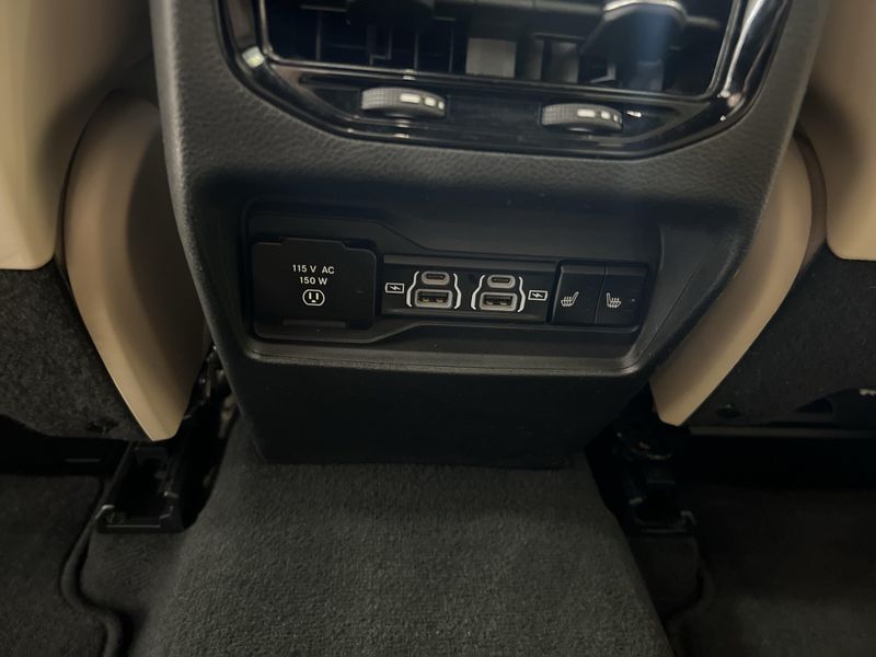 Used 2025 Jeep Grand Cherokee LimitedImage 17