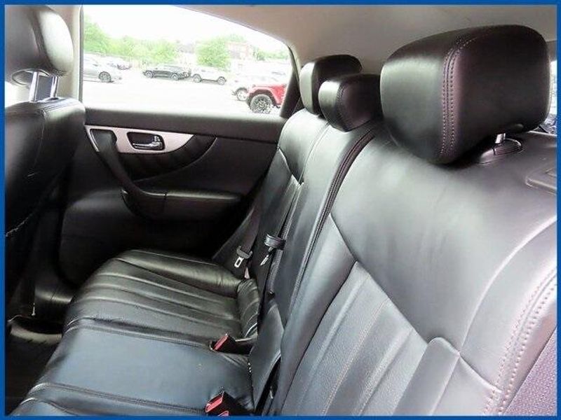 Used 2014 INFINITI QX70 BaseImage 10