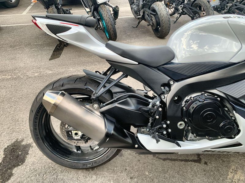 Used 2023 Suzuki GSX-R600 CA Image 15