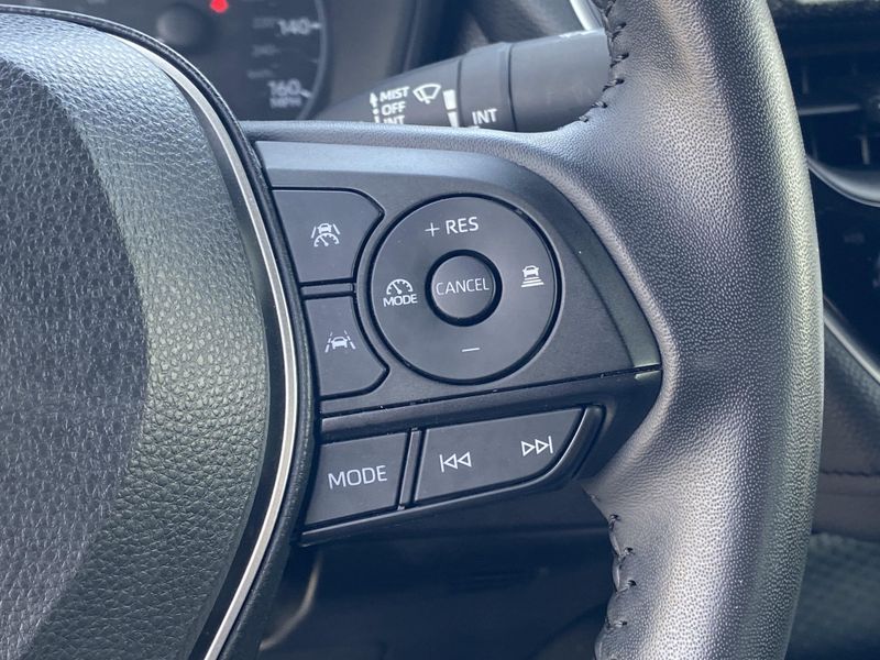2024 Toyota Corolla SEImage 27