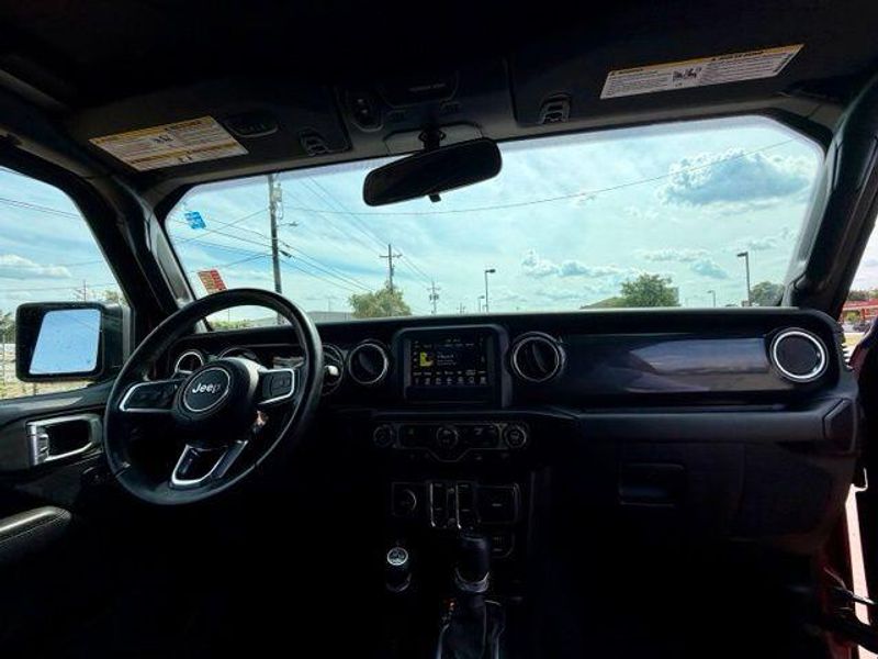 Used 2021 Jeep Wrangler Unlimited Sahara AltitudeImage 12