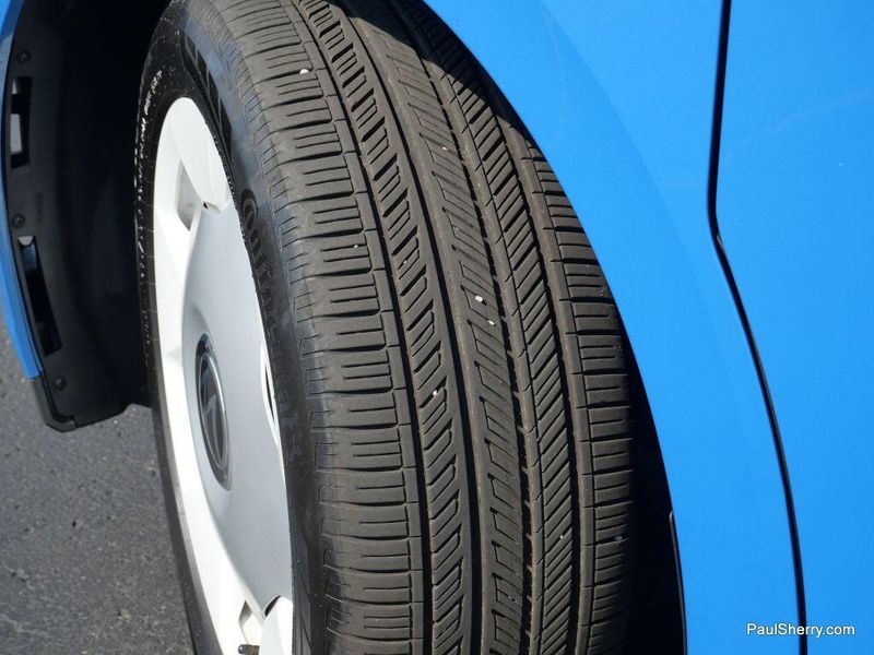 2025 Volkswagen ID. Buzz photo 17