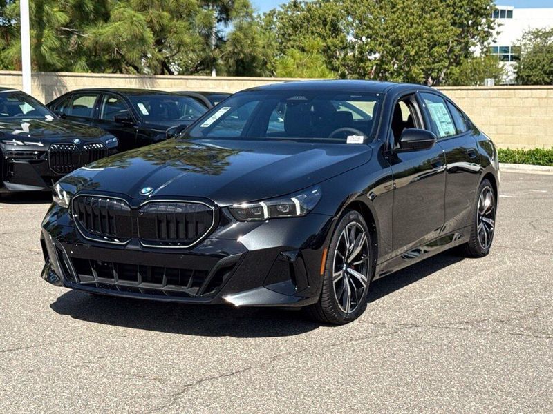 New 2027 BMW 5 Series 530i xDriveImage 2