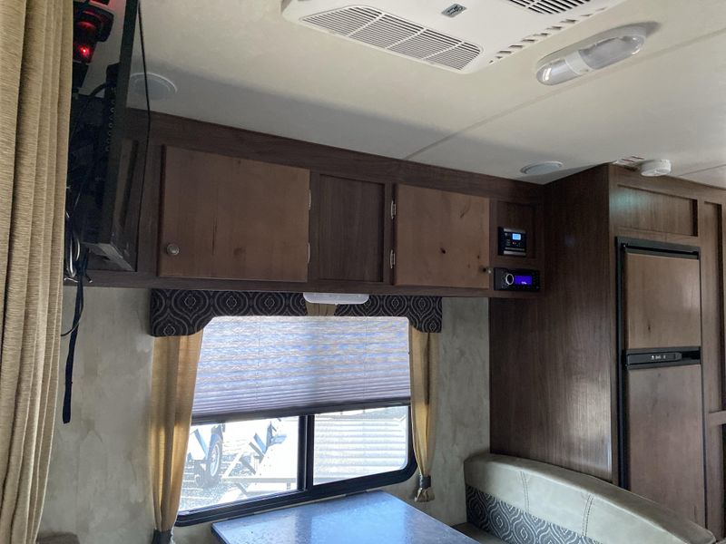 Used 2019 NASH M-24 Image 10