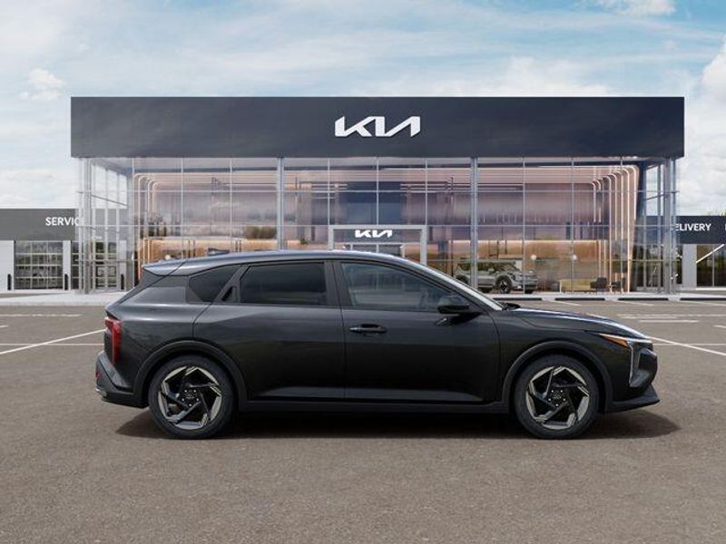 New 2026 Kia K4 EXImage 8
