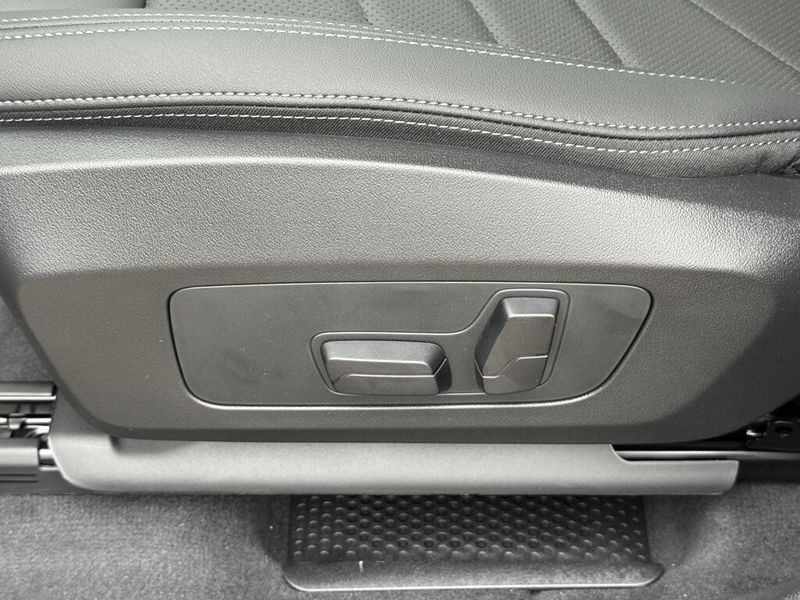 2025 BMW X1 xDrive28iImage 20