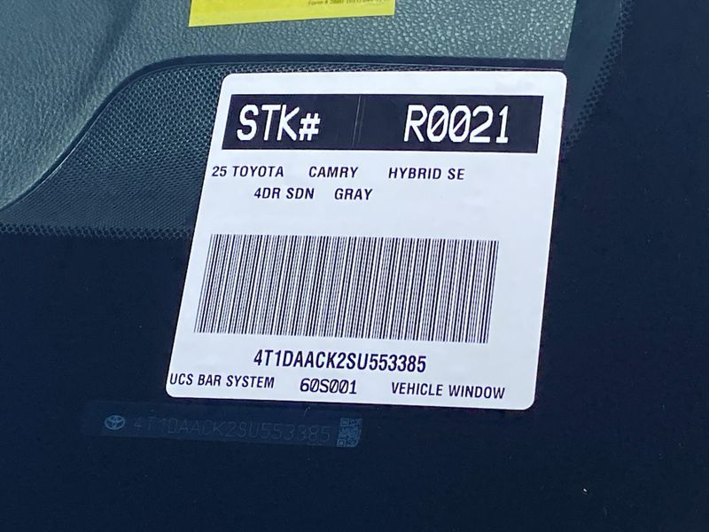 Used 2025 Toyota Camry SEImage 30