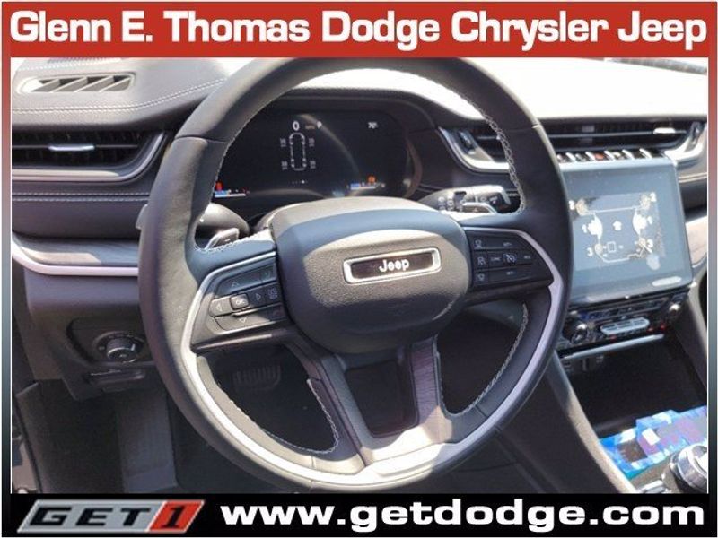 2021 JEEP Grand Cherokee L Limited 4x4Image 11