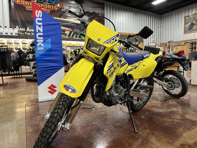 2024 Suzuki DRZ 400S BLACK AND YELLOWImage 1