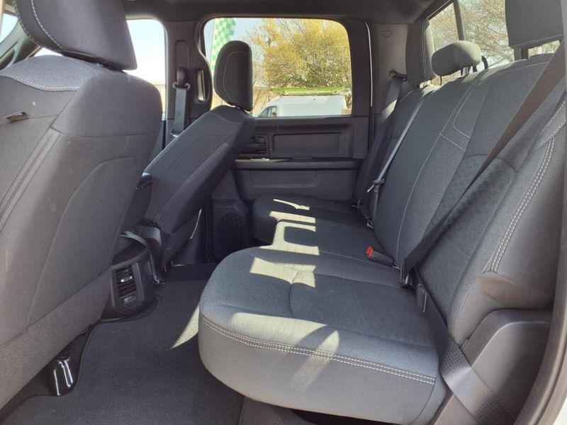 2025 Ram 2500 Tradesman photo 10