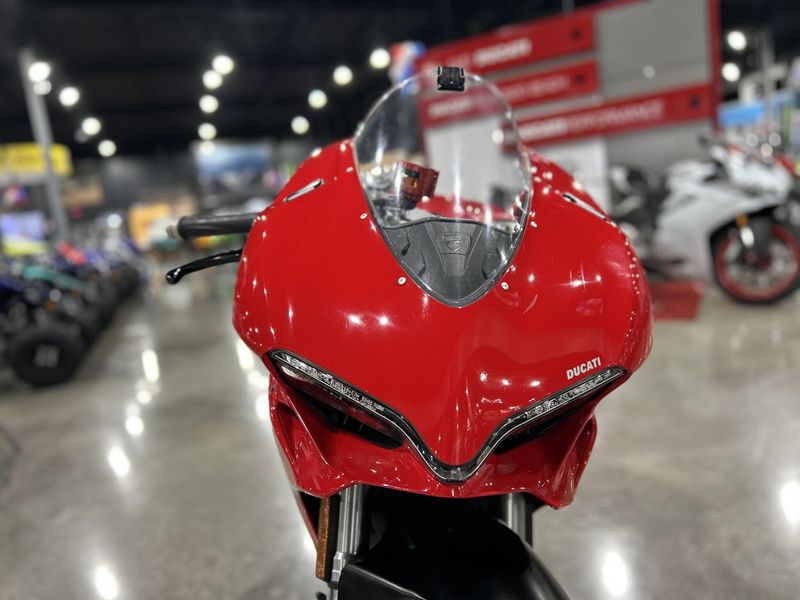 Used 2018 Ducati PANIGALE 959 Image 13