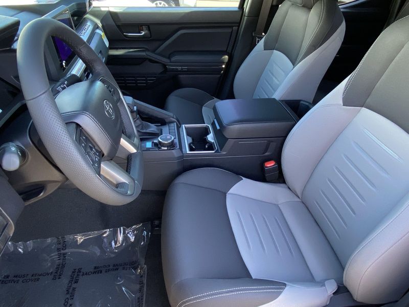 New 2025 Toyota Tacoma TRD SportImage 14