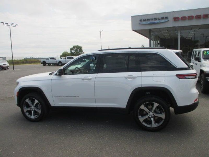 New 2026 Jeep Grand Cherokee Limited 4x4Image 14