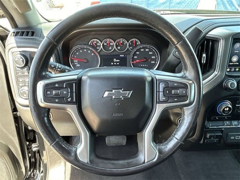2019 Chevrolet Silverado 1500 RSTImage 20