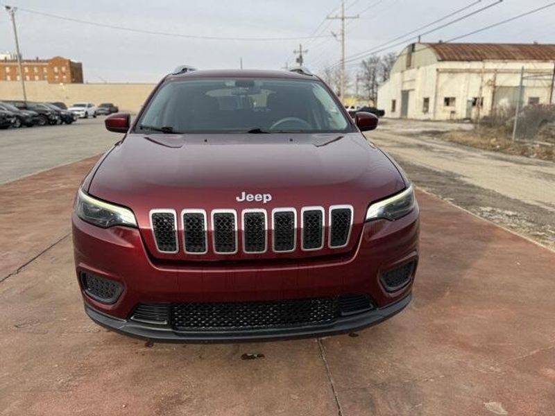 2020 Jeep Cherokee LatitudeImage 2