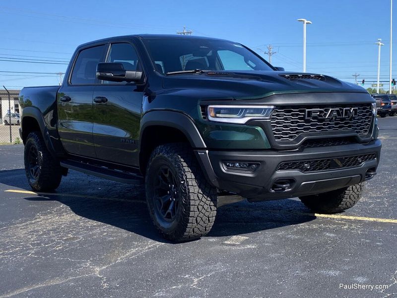 New 2026 RAM 1500 Rho Crew Cab 4x4 5'7' Box