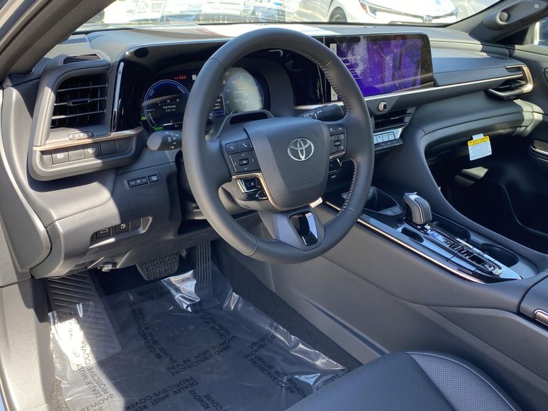 New 2026 Toyota Crown LimitedImage 13