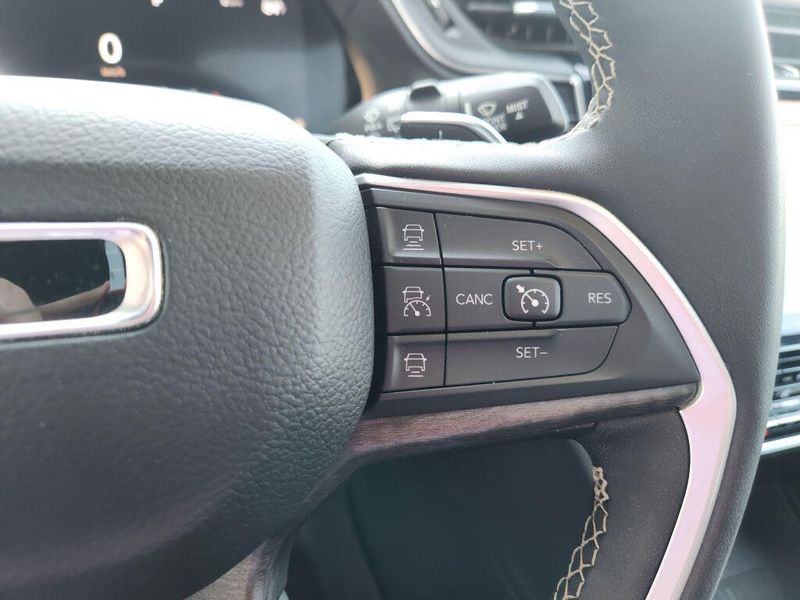 Used 2024 Jeep Grand Cherokee L Limited