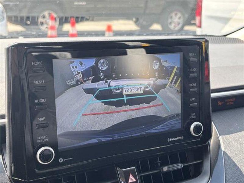 2022 Toyota Corolla LEImage 6