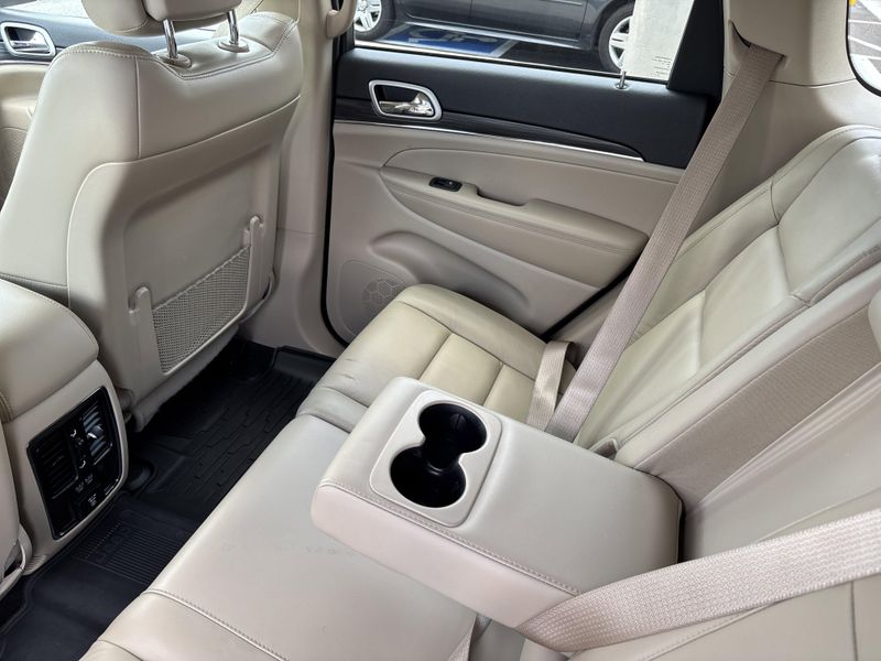 Used 2021 Jeep Grand Cherokee LimitedImage 22