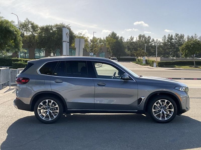 2024 BMW X5 xDrive40iImage 9