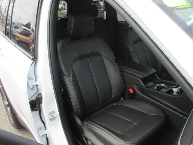 New 2026 Jeep Grand Cherokee Limited 4x4Image 24