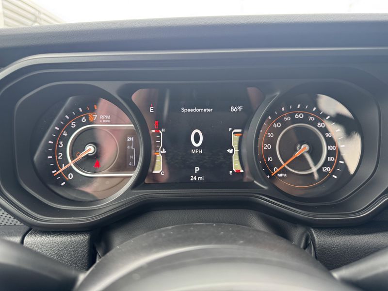 New 2025 Jeep Gladiator MojaveImage 14