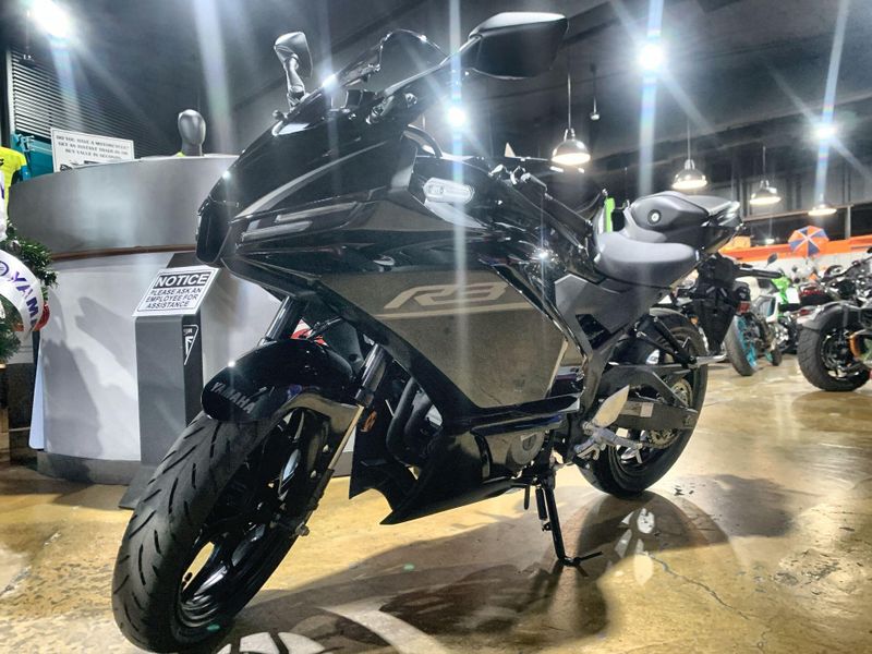 New 2026 Yamaha YZF-R3 ABS Image 32