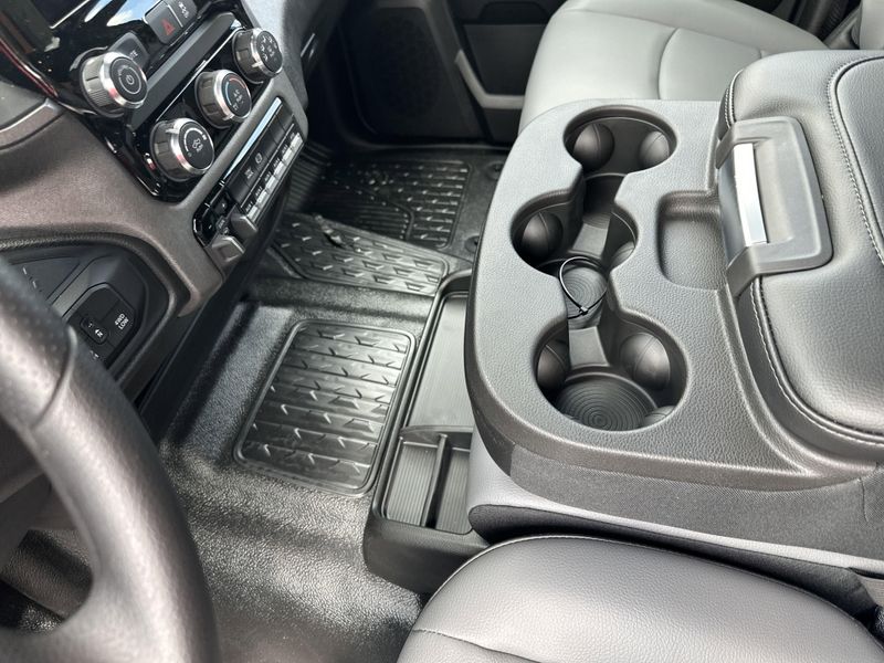 New 2025 RAM 3500 Tradesman Crew Cab Chassis 4x4 60