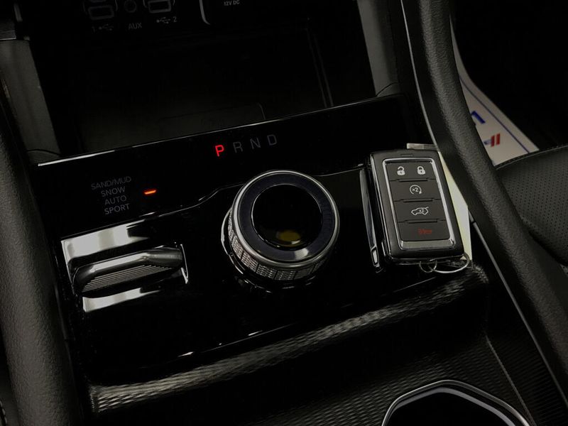 Used 2024 Jeep Grand Cherokee LimitedImage 7