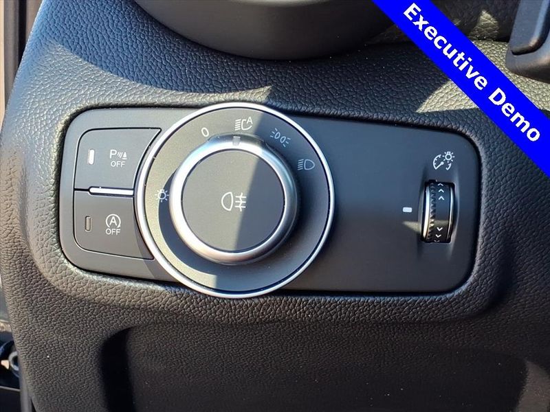 New 2025 Alfa Romeo Giulia RwdImage 17