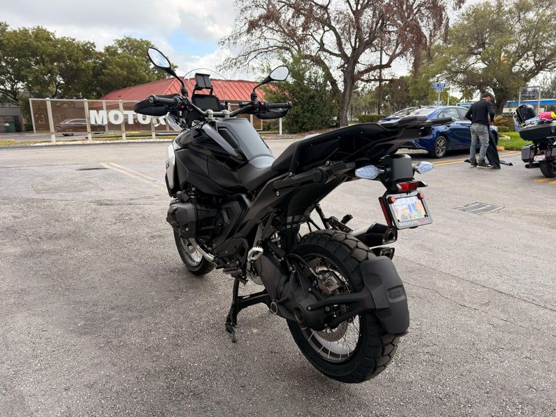 2025 BMW R 1300 GSImage 8