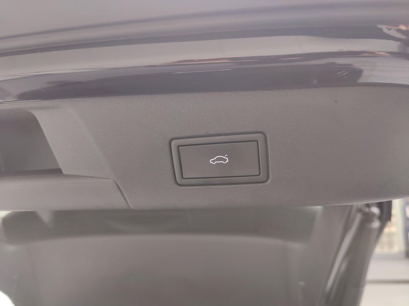 2023 Volkswagen ID.4 Pro S AWD 82kW w/Glass RoofImage 15