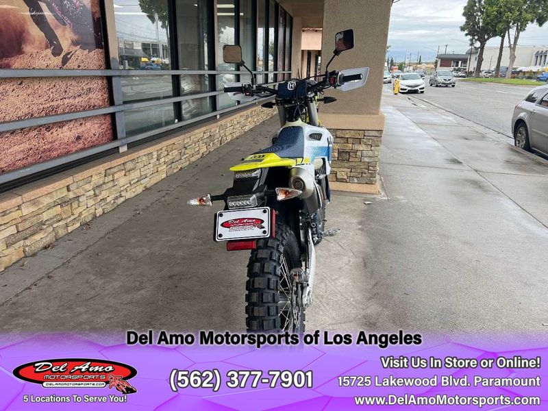 2024 HUSQVARNA FE 501S  in a WHITE exterior color. Del Amo Motorsports of Los Angeles (562) 262-9181 delamomotorsports.com 