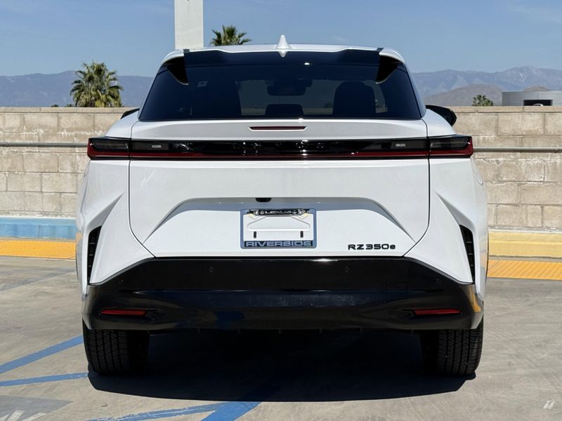 New 2026 Lexus RZ 350e PremiumImage 10