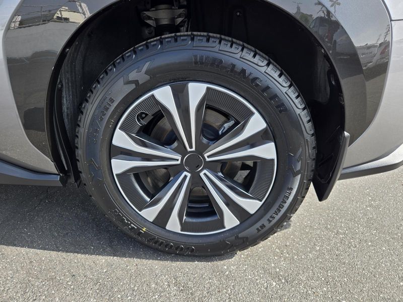 Used 2024 Toyota bZ4X XLE FWD (Natl)
