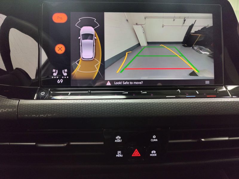 2022 Volkswagen Golf GTI SE w/Sunroof/Leather PkgImage 19