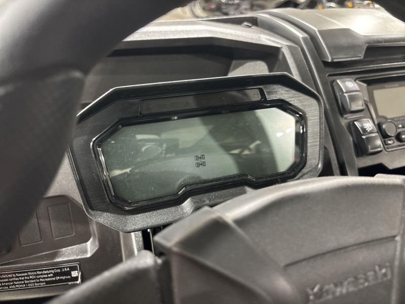 New 2027 Kawasaki TERYX KRX4 1000 BLACKOUT EDITION Image 24