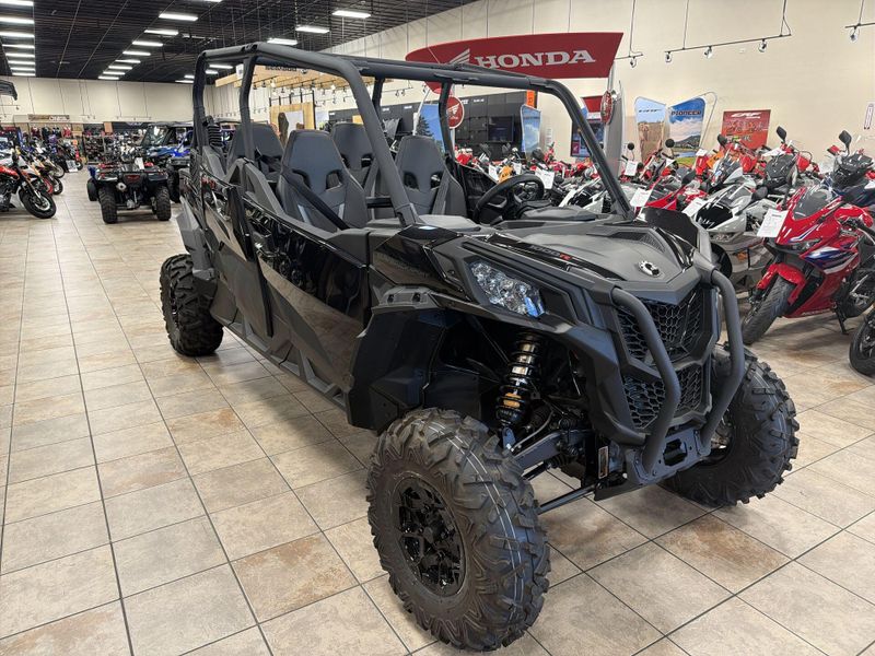 New 2025 Can-Am MAVERICK SPORT MAX DPS 1000R Image 11